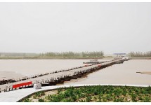 投资兴建的滨州西外环黄河浮桥