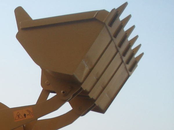 装载机厂家用完善的产品来回报客户