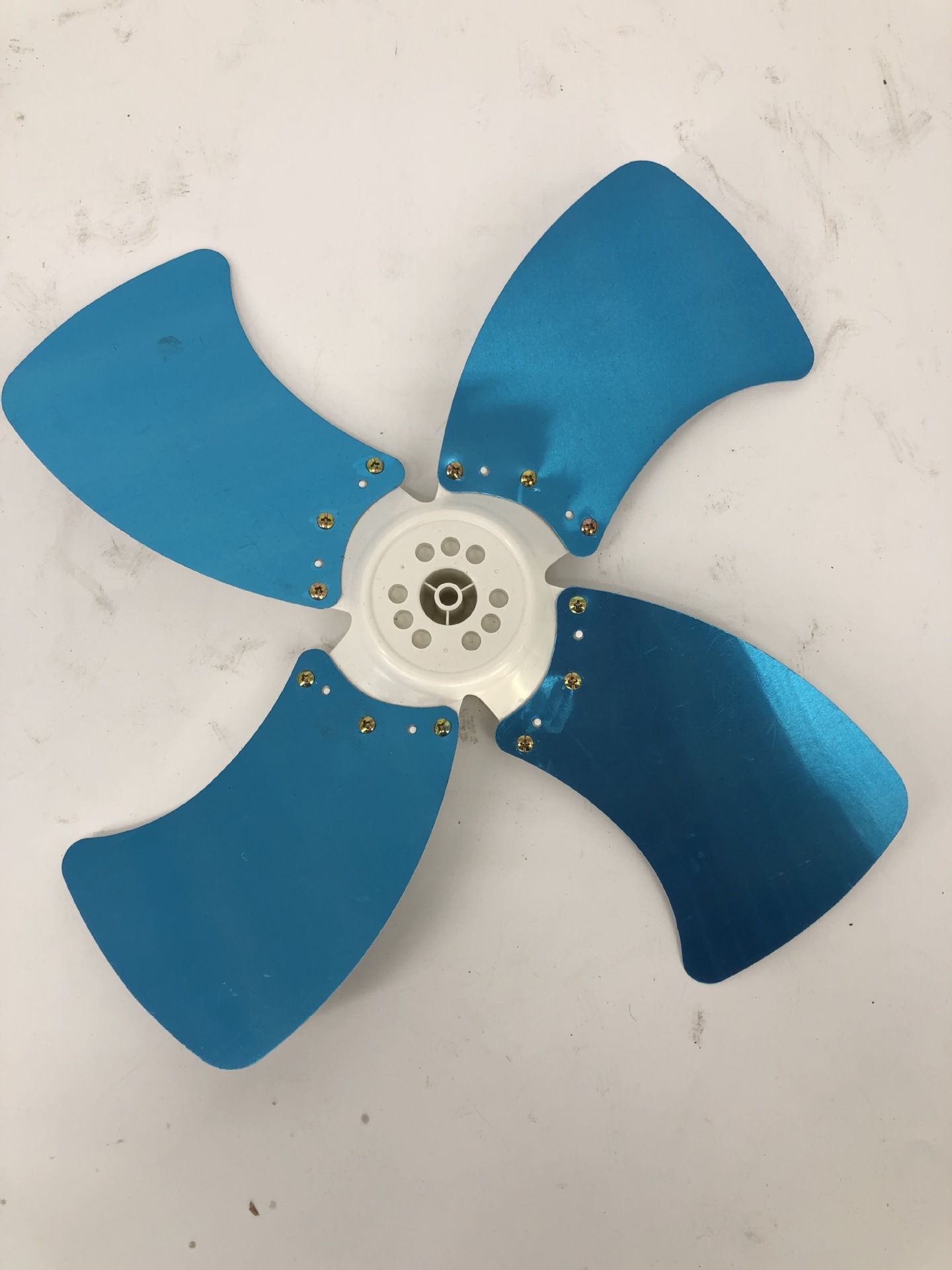 五羊钻石牌壁扇挂壁式电风扇家用静音台式墙壁工业摇头大电扇遥控示例图4