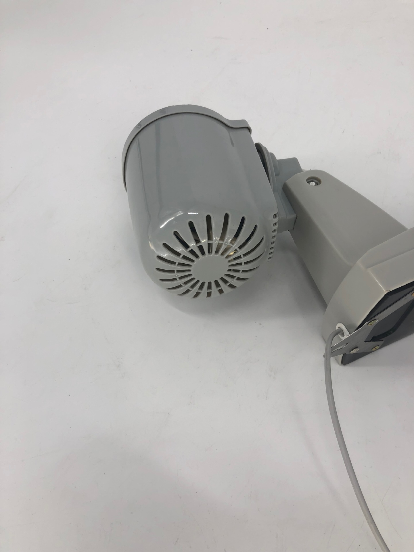 五羊钻石牌壁扇挂壁式电风扇家用静音台式墙壁工业摇头大电扇遥控示例图5